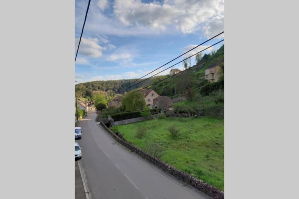 La Petite Maison Dans La Vallee Avallon Buitenkant foto